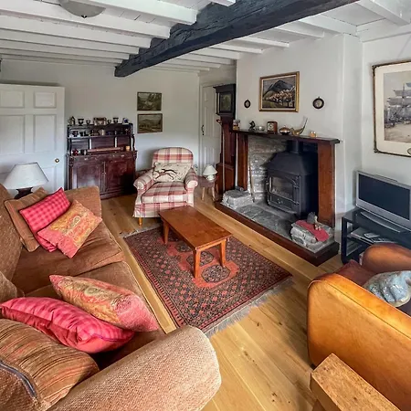 The At Halllin Bank - Uk49040 *