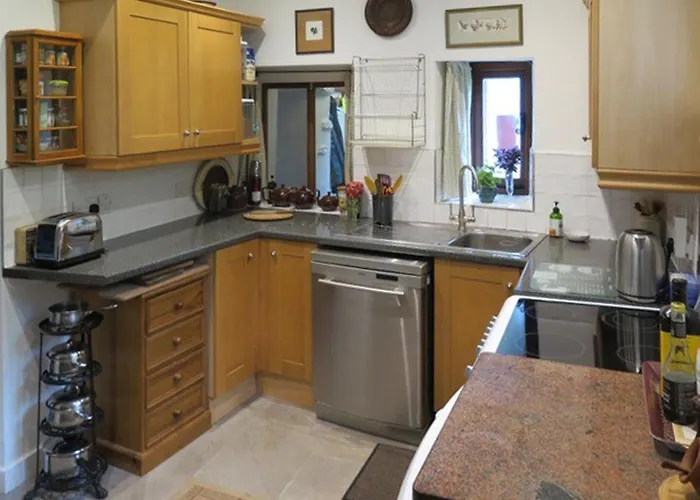 The At Halllin Bank - Uk49040 *