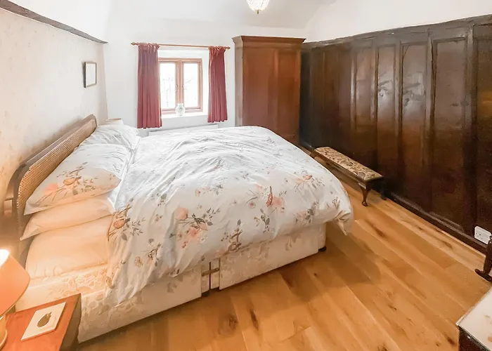 The At Halllin Bank - Uk49040 * Watermillock